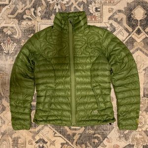 Mountain Hardware womens lightweight down jacket